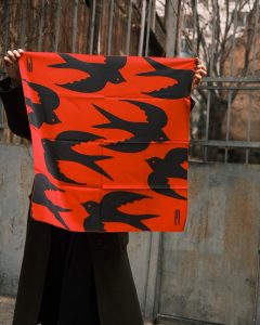 Scarf with Swallow